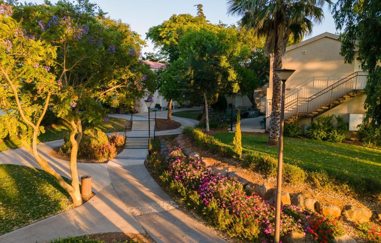 Keshet Yehonatan Country Lodging Kültér fotó