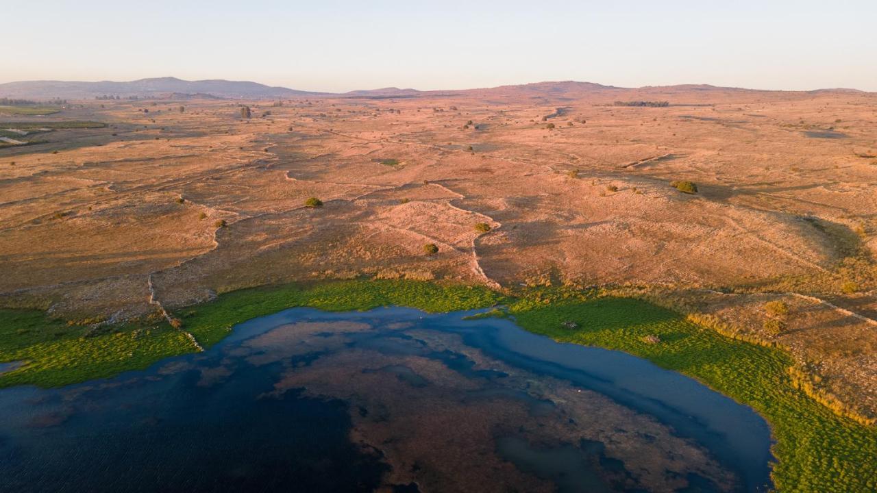 Keshet Yehonatan Country Lodging Kültér fotó